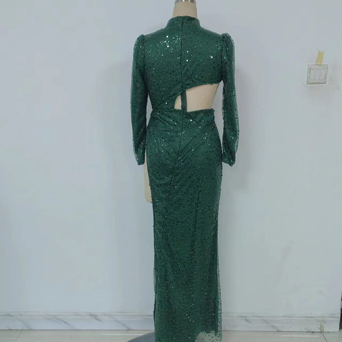 Sexy Sequined Long Sleeved Cocktail Dress