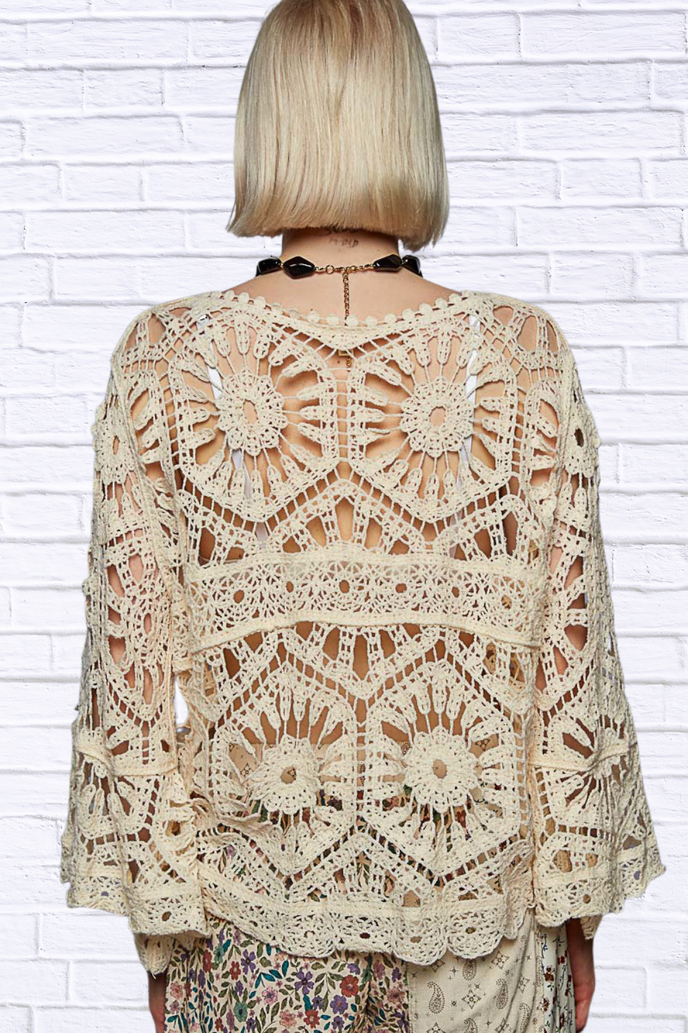 POL Round Neck Weave Knit Pattern Cropped Cover Up