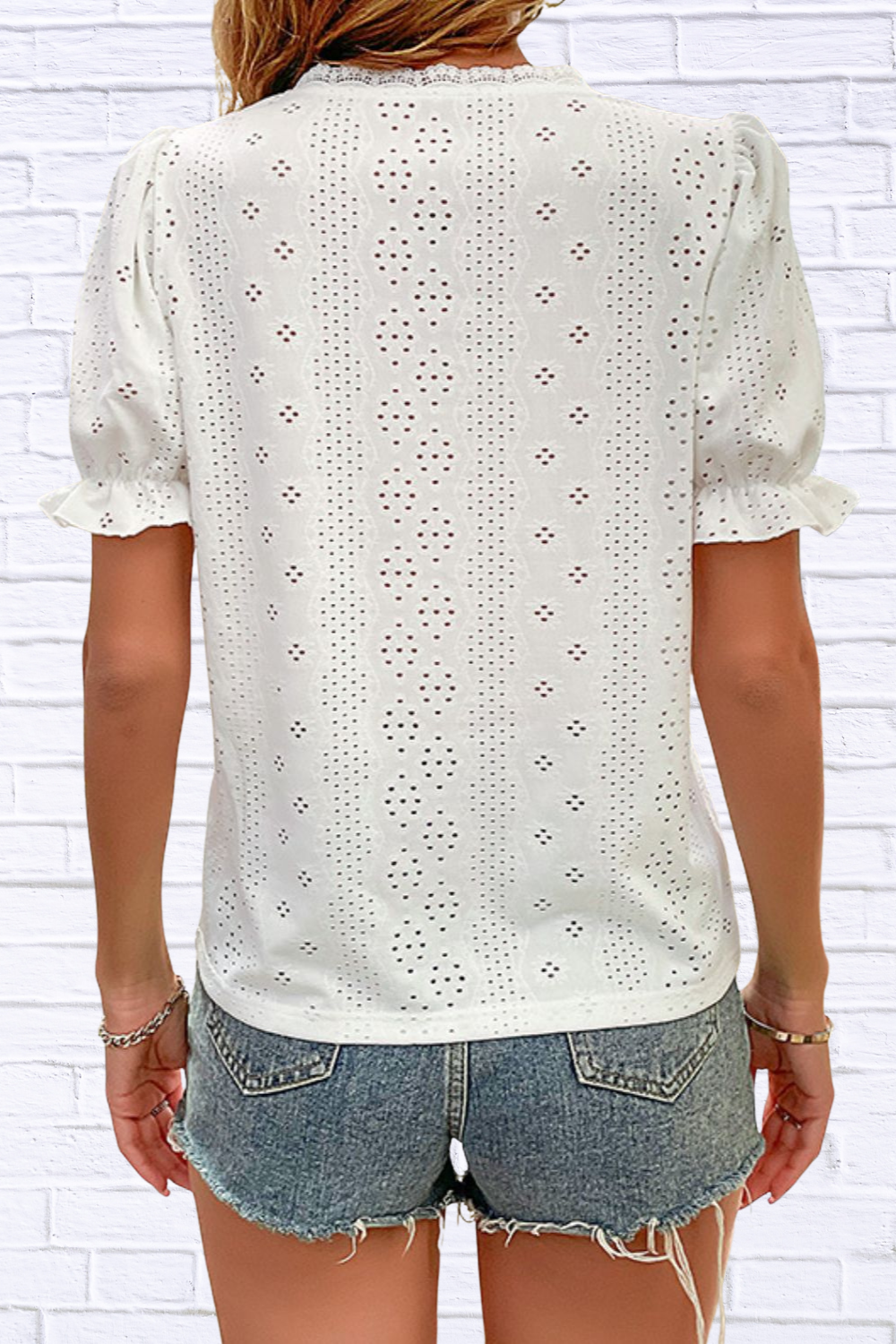 đź’• Solid Buttoned V-Neck Flounce Sleeve Top