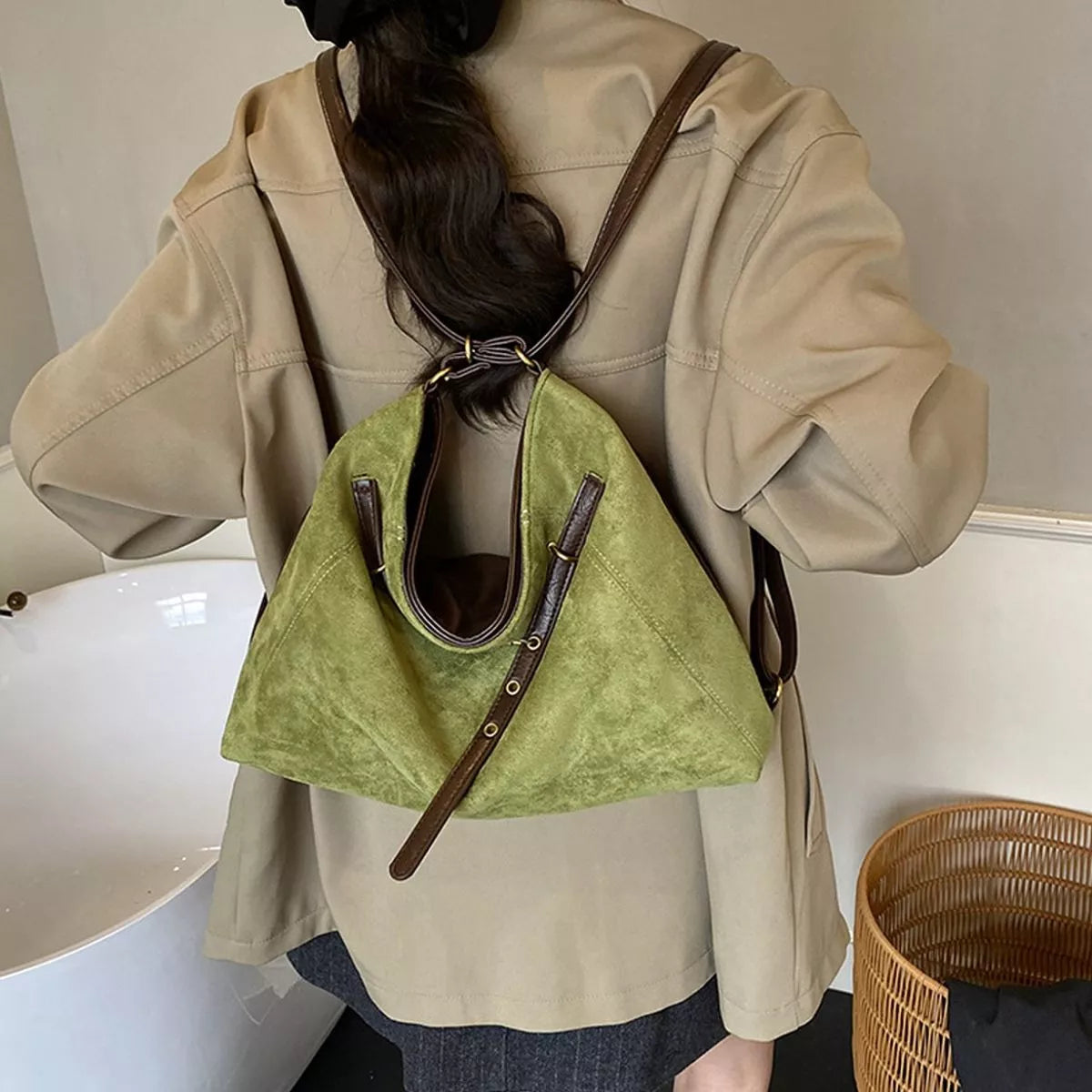 Contrast Straps Shoulder Bag
