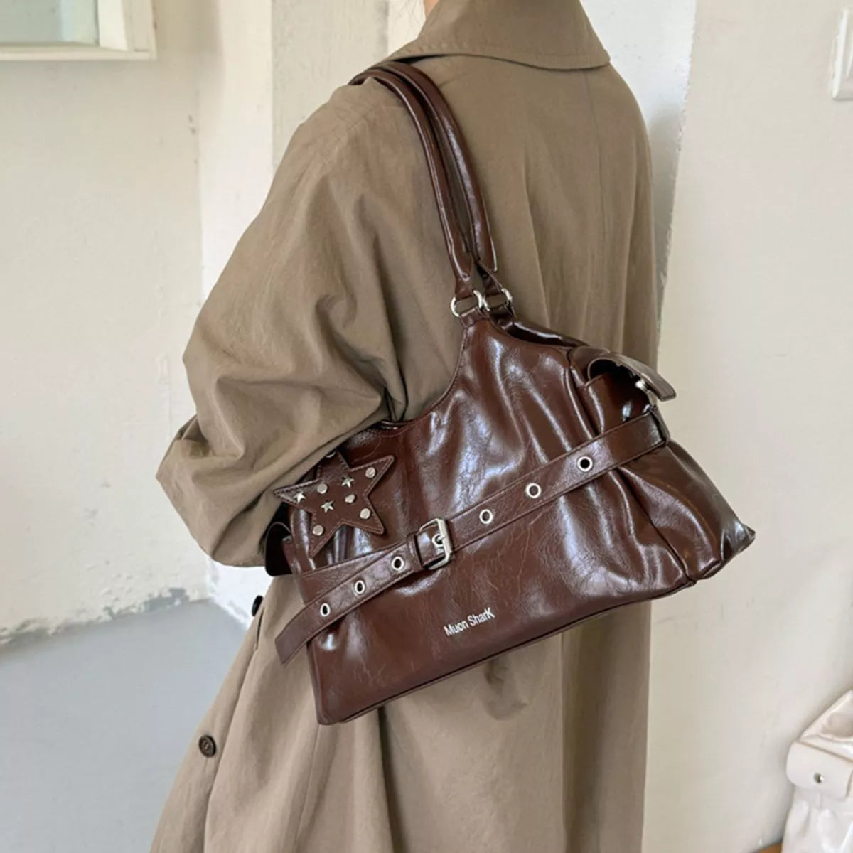 Buckle Detail Leather Shoulder Bag