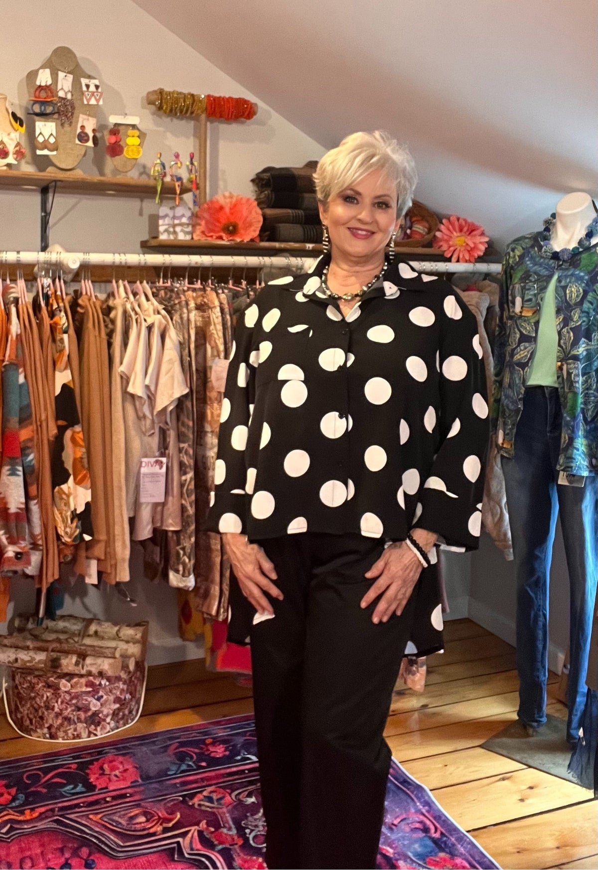 Polka Dot Perfection: Collared Button-Through Blouse with High-Low Hem Classic Black and White