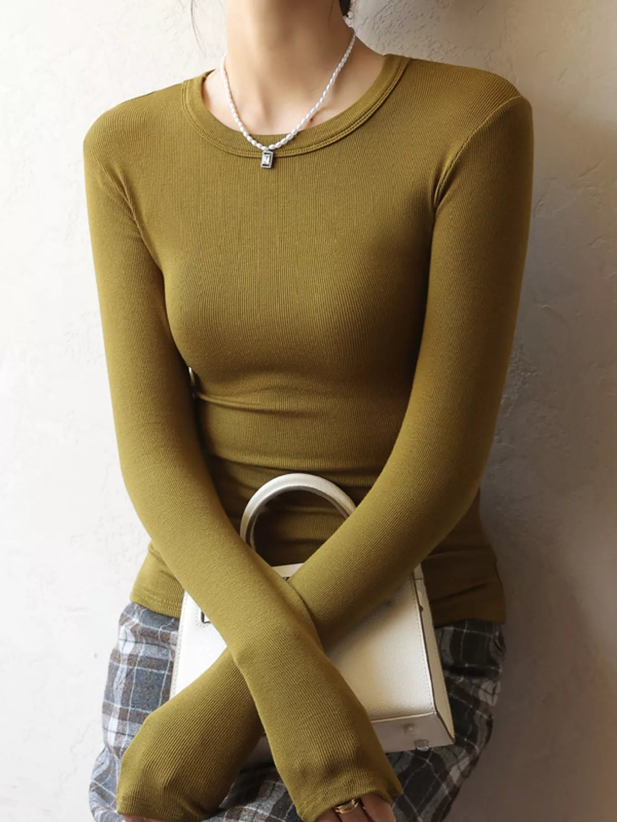 Minimalist Slim-Fit Long Sleeve Crew Neck T-Shirt