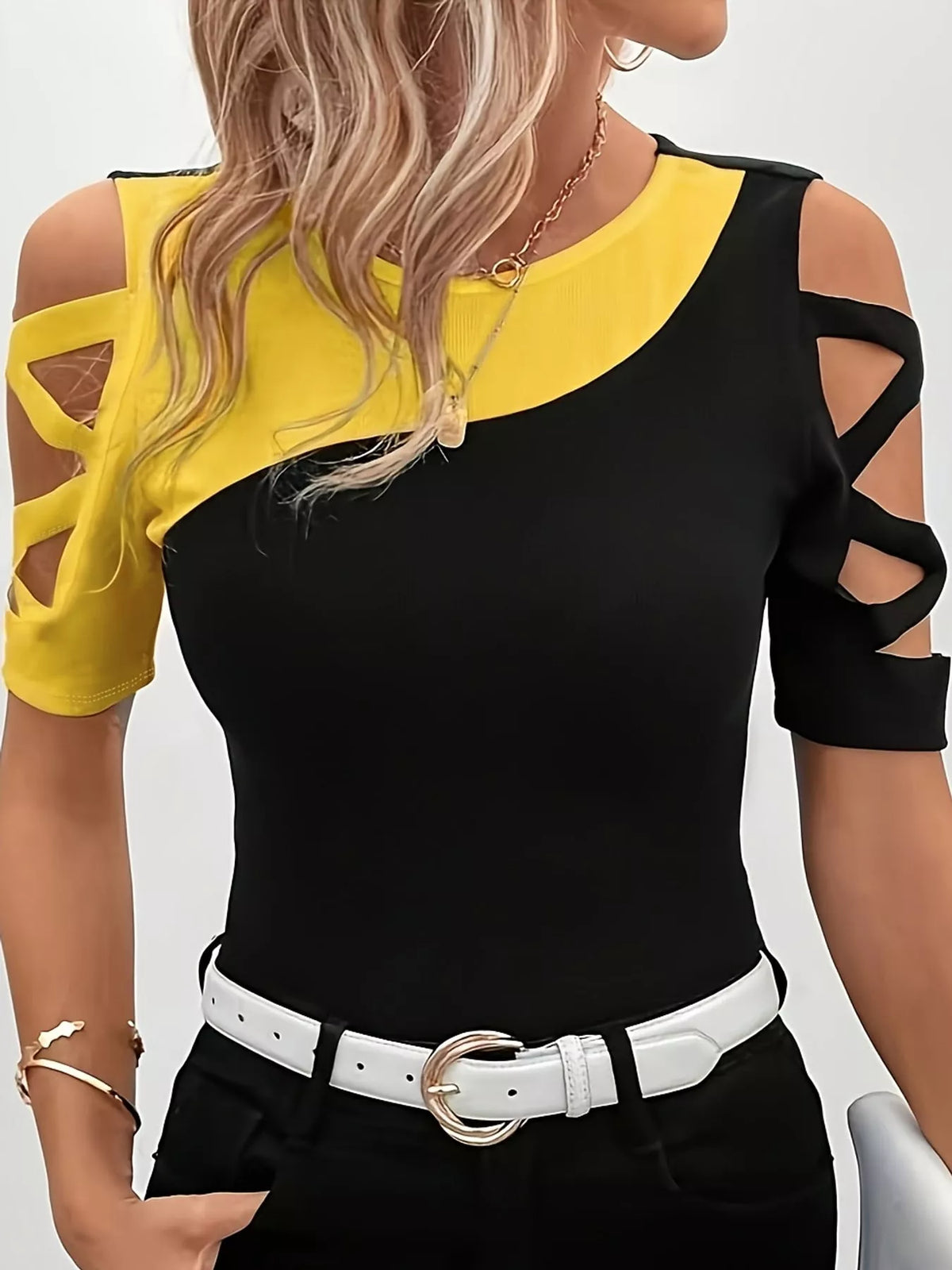 Plus Size Color Block Cutout Sleeve T-Shirt