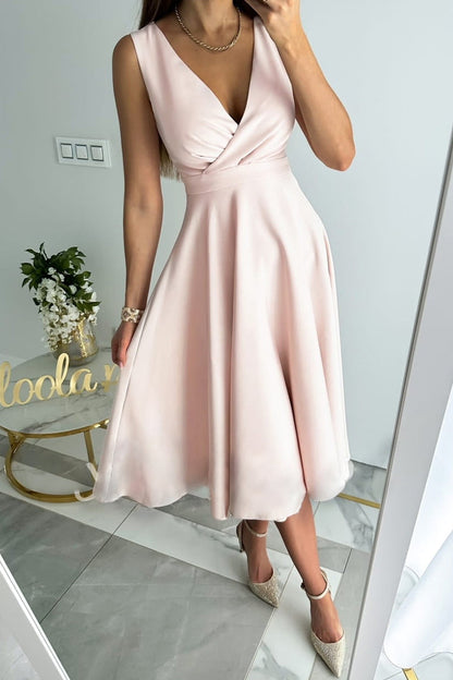 Sweet Elegant Solid Fold V Neck Sleeveless Dress Dresses