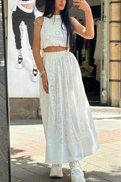 Sleeveless Lace Hollow Out Crop Top