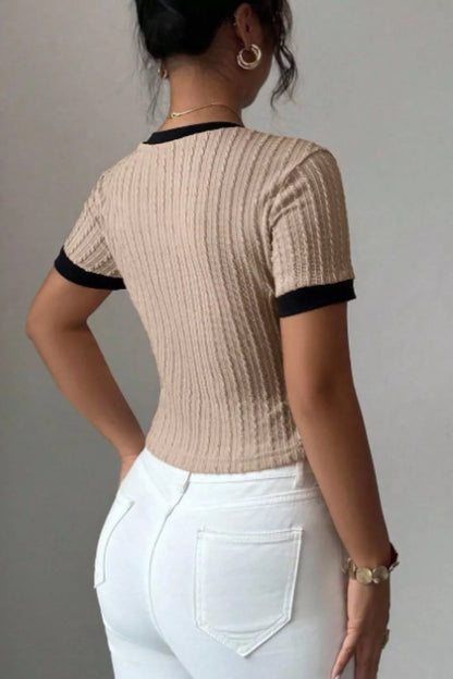 Contrast Trim Short Sleeve Top