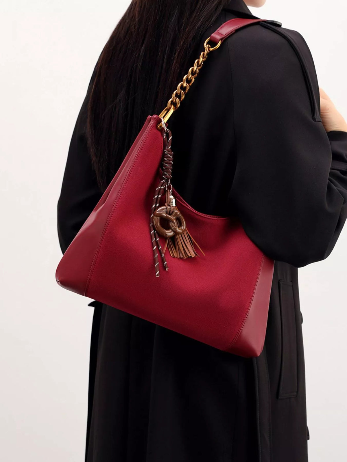 Chain Strap Tassel Charm Shoulder Bag