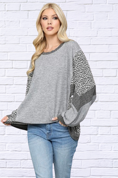 Catlynn T-shirt grey two toned with animal print Medium