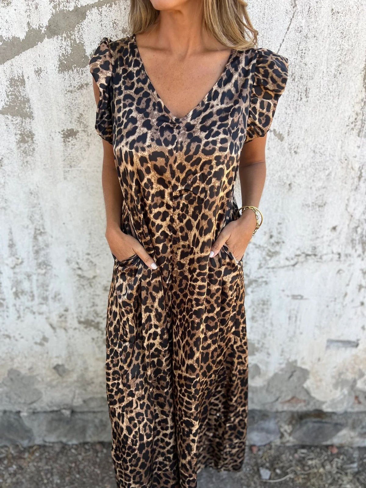 Women's V-Neck Leopard Print & Solid Jumpsuit