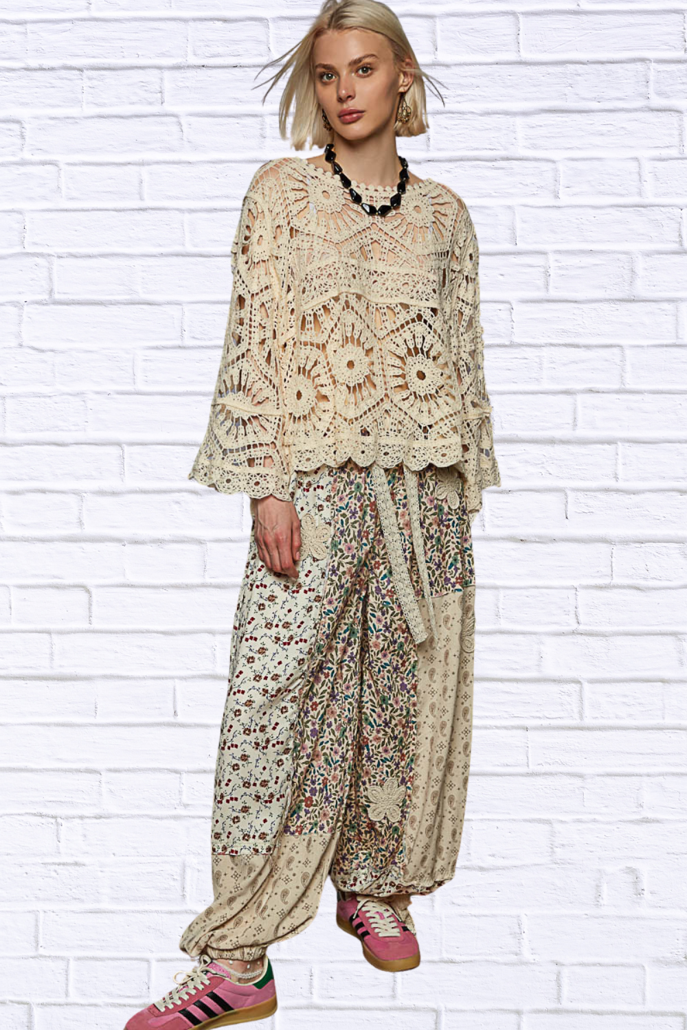 POL Round Neck Weave Knit Pattern Cropped Cover Up