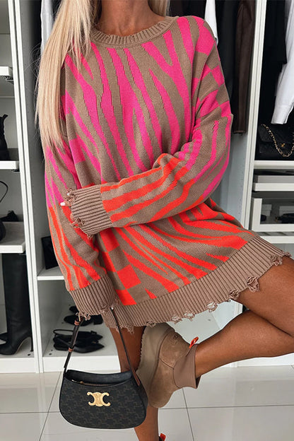 Crewneck Frayed Hem Geometric Pattern Sweater