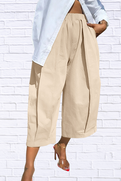 Plus Size Wide Leg Pleated Detail Cropped Pants