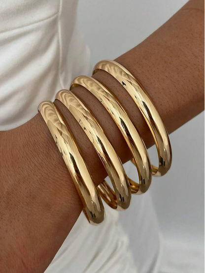 4pcs Vintage Elegant Wide Flat Metal Bangle Bracelets