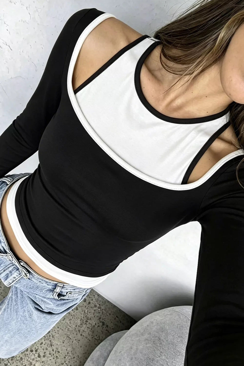 Color-Block Cutout Long Sleeve Slim Fit Top
