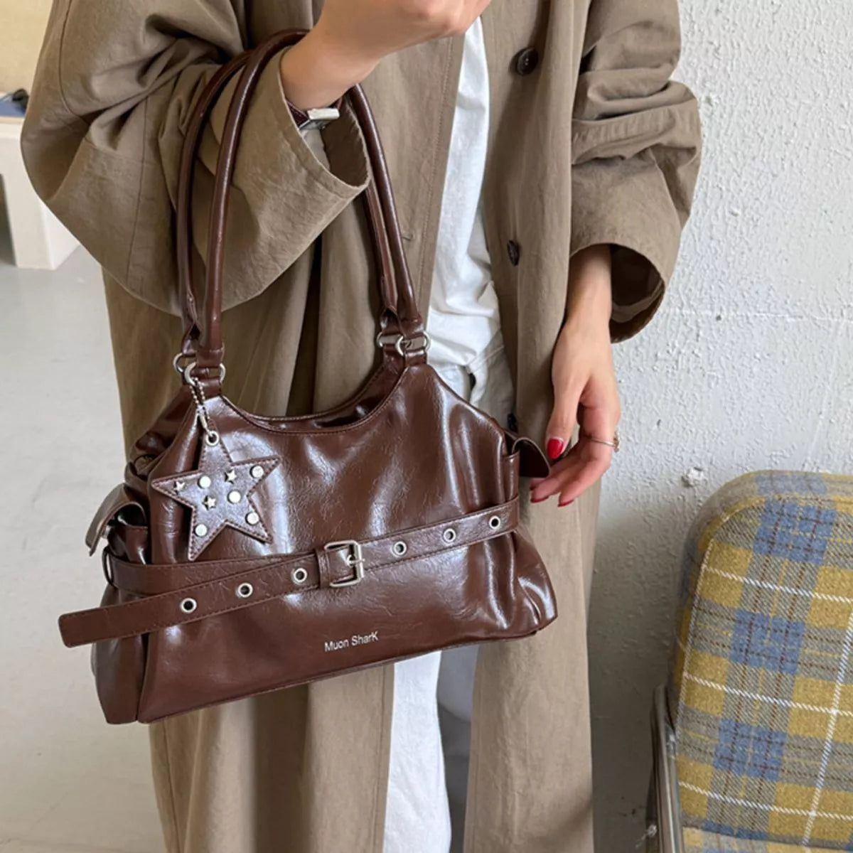 Buckle Detail Leather Shoulder Bag