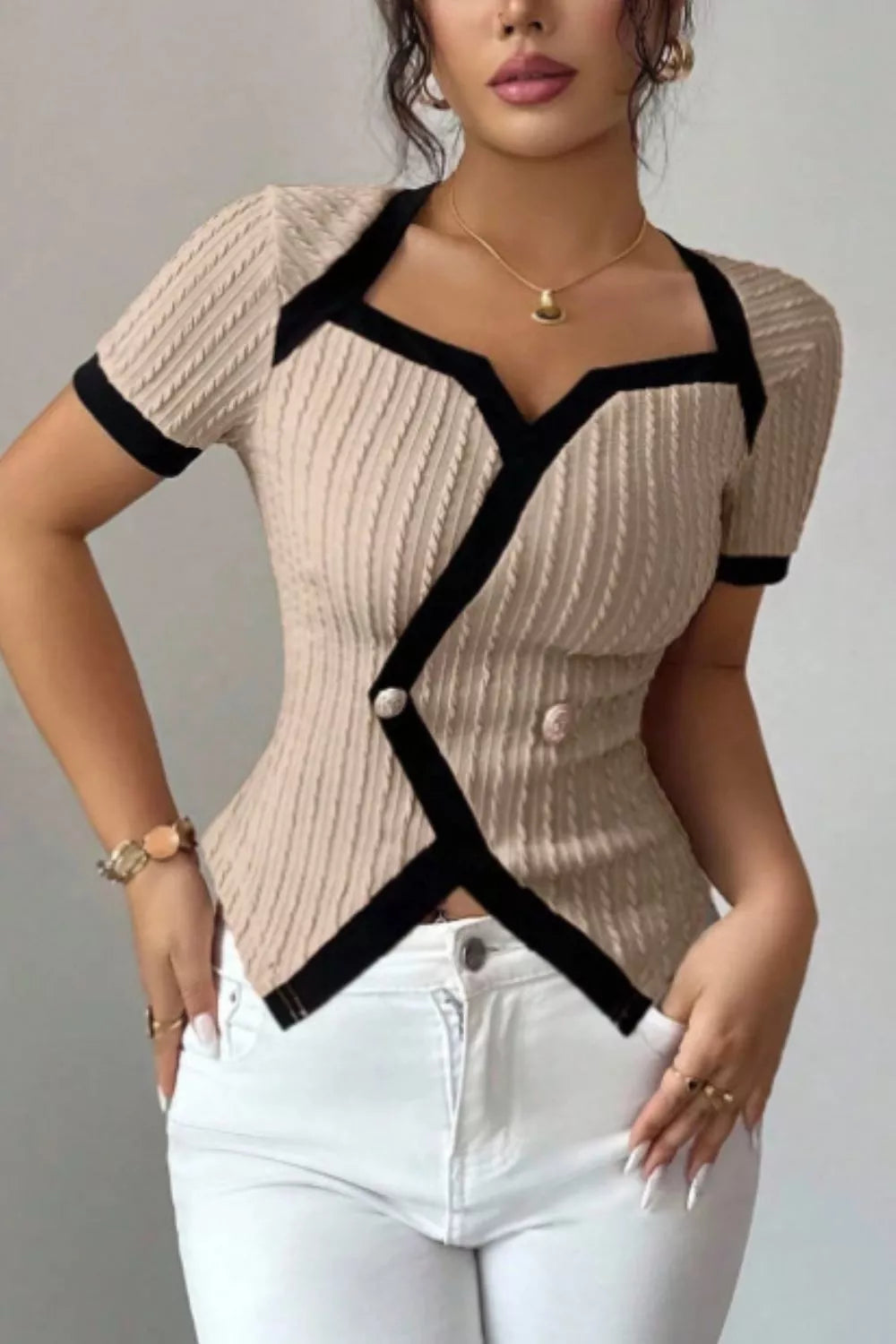 Contrast Trim Short Sleeve Top