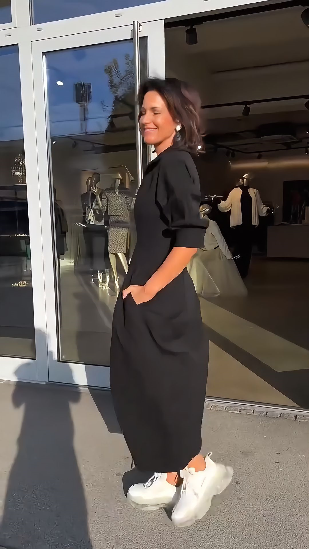 Women's V-neck collar midi dress