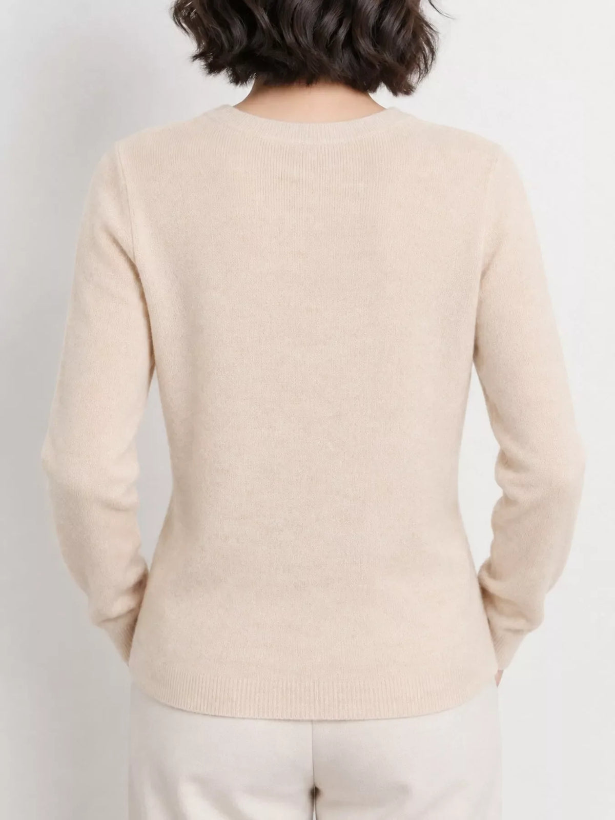 Elegant V-Neck Long Sleeve Soft Knit Top