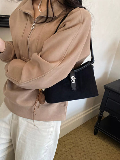 Vintage Buckle Detail Shoulder Bag
