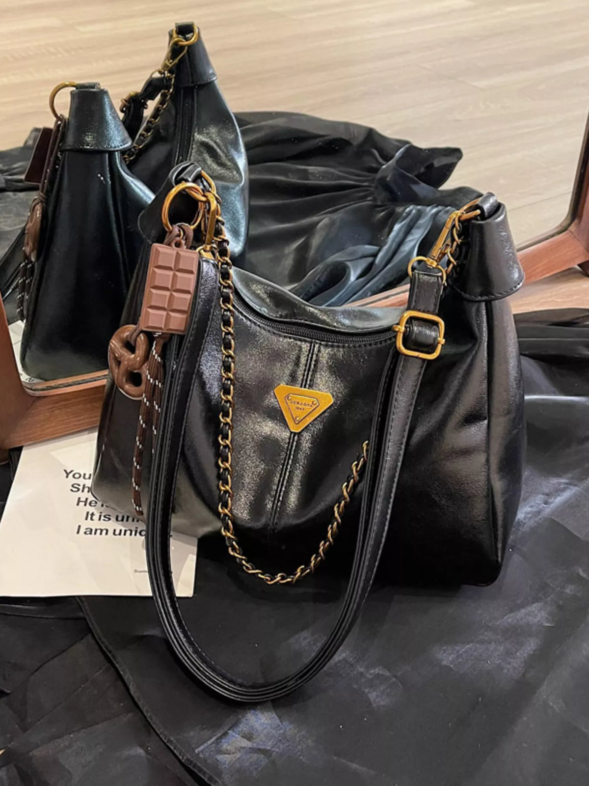 Chain Detail Crossbody Bag