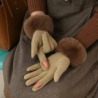 Chic Plush Cuff Winter Gloves