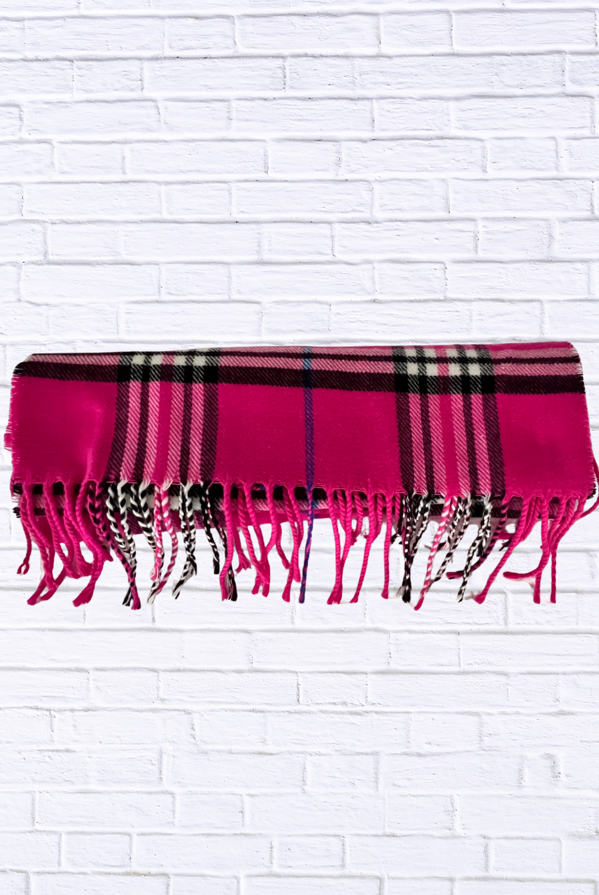 Chic Plaid Scarf – Cozy, Trendy, and Timeless Style
