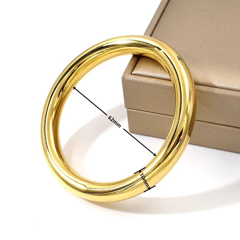 Minimalist Tarnish Free 18K Gold Plated Hypoallergenic Bangle