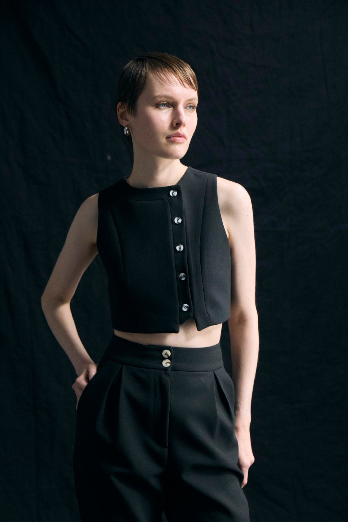 Sleeveless Vest High Waist Cropped Pants Two Piece Set Black