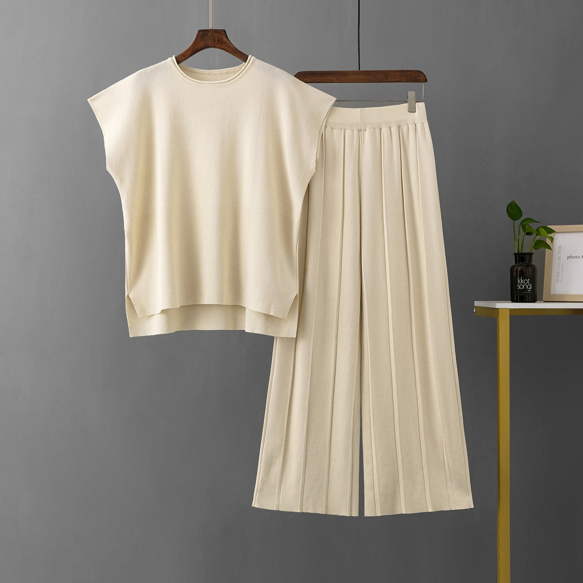 Solid Color Sleeveless Sweater Vest & Wide Leg Pants Sets One Size Apricot