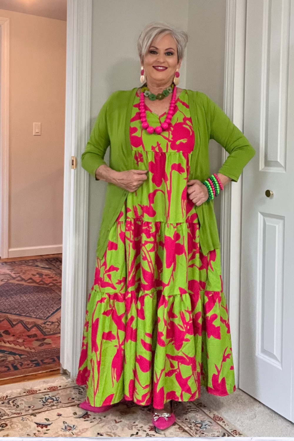 Elegant Sleeveless Vacation Dress – Bold, Vibrant, and Effortlessly Chic Extra Large Green and pink print Adults