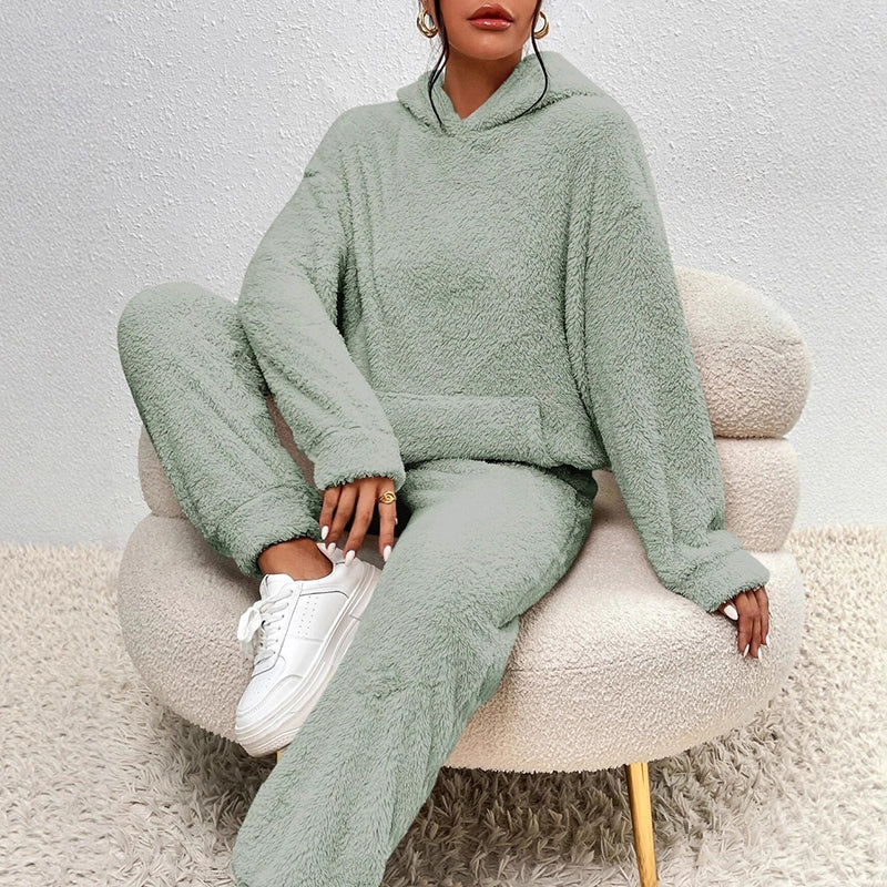 Women’s Plush Lounge Set with Hoodie and Relaxed Pants