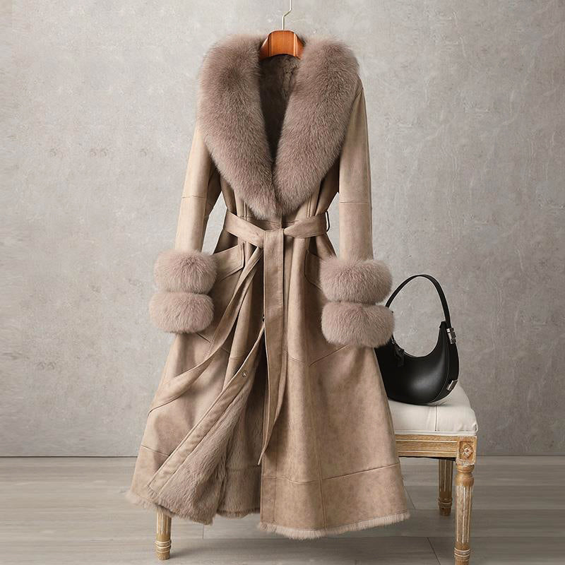 Women’s Vintage-Inspired Full-Length Coat with Faux Fur Trim