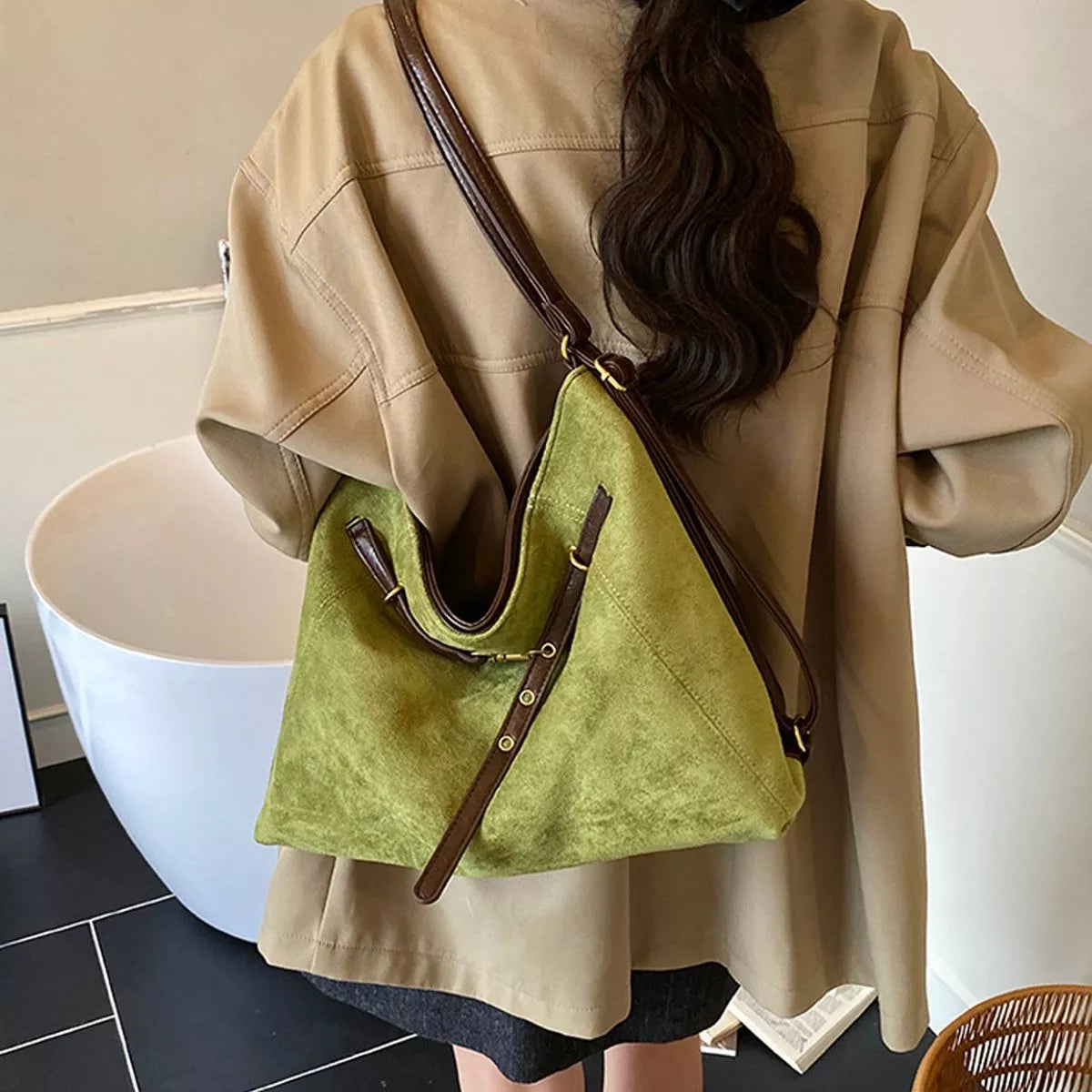 Contrast Straps Shoulder Bag