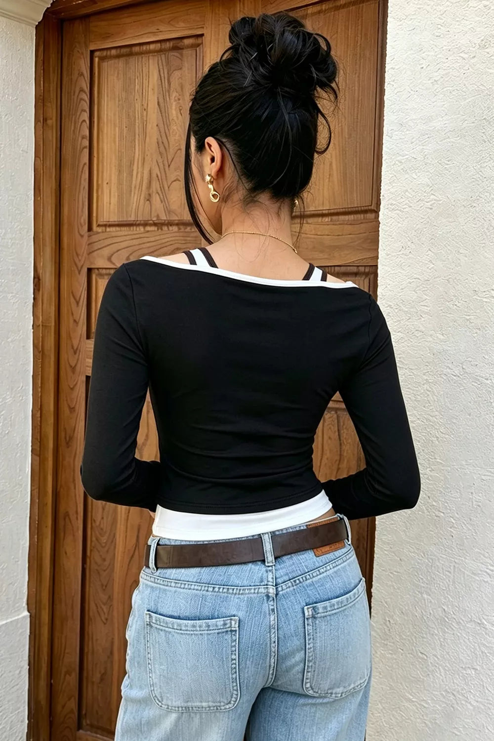 Color-Block Cutout Long Sleeve Slim Fit Top