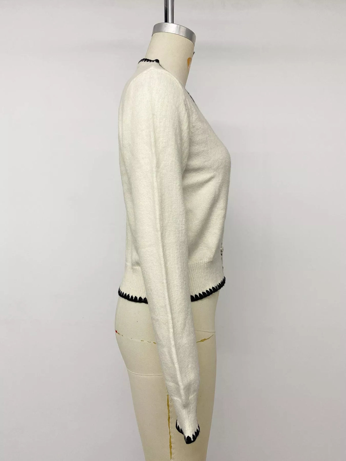 Contrast Trim V-Neck Button-Down Cardigan