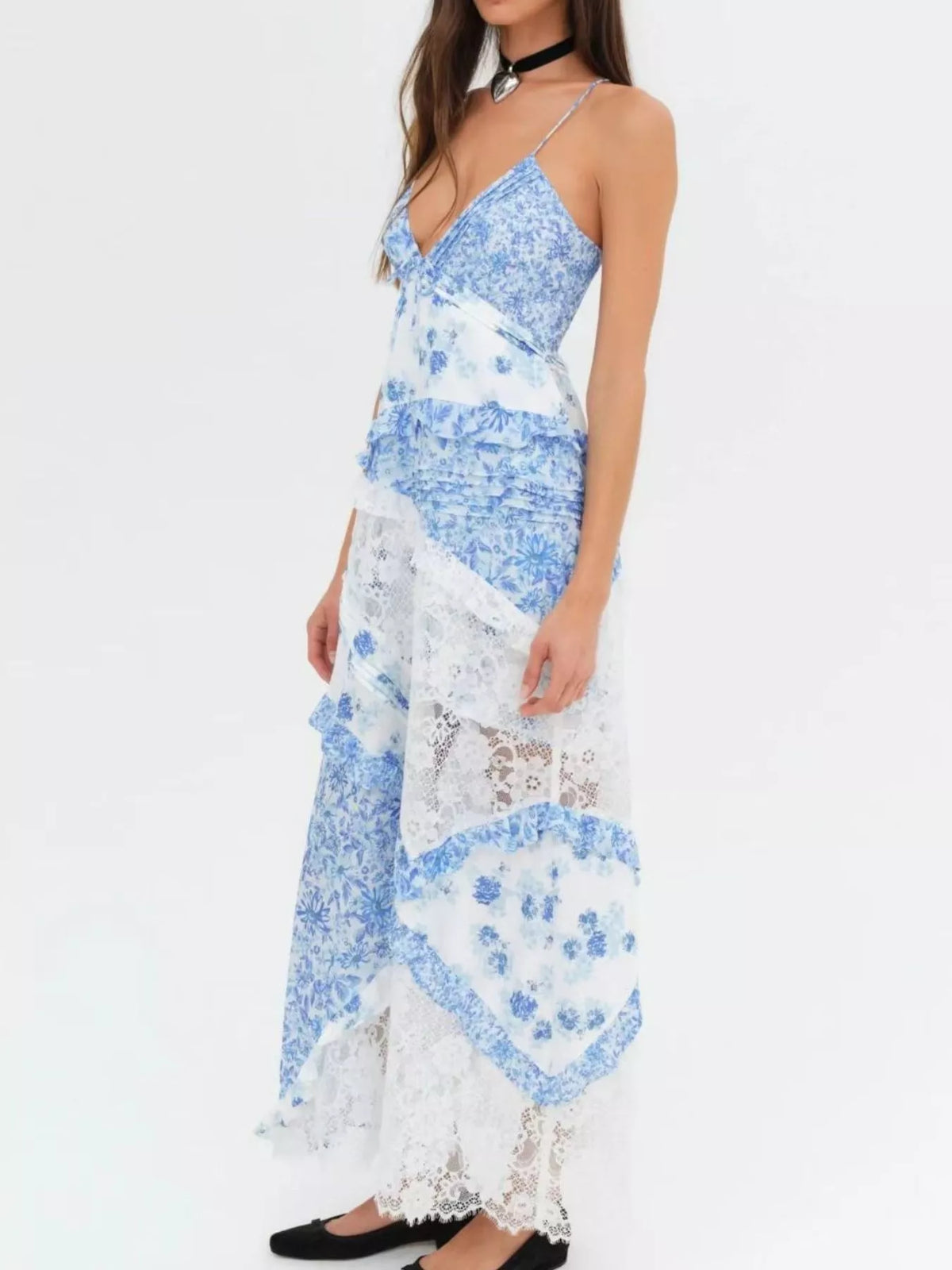 Lace Detail Ruffled Floral V-Neck Maxi Dress