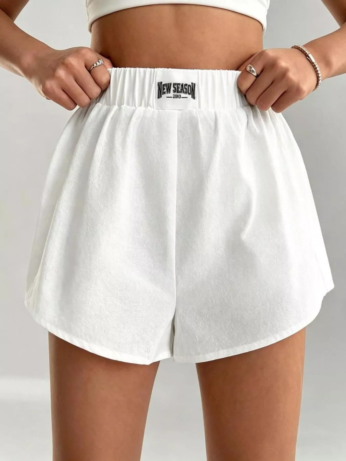 Elastic Waistband Casual Shorts