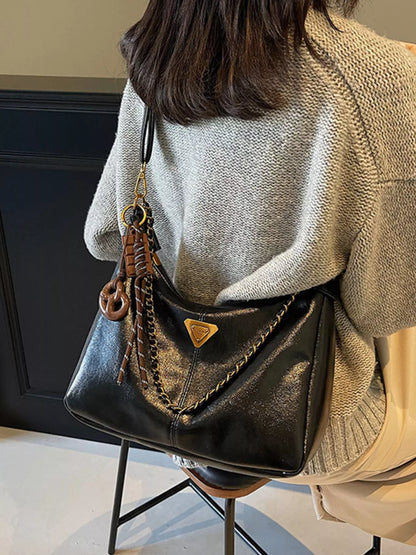 Chain Detail Crossbody Bag