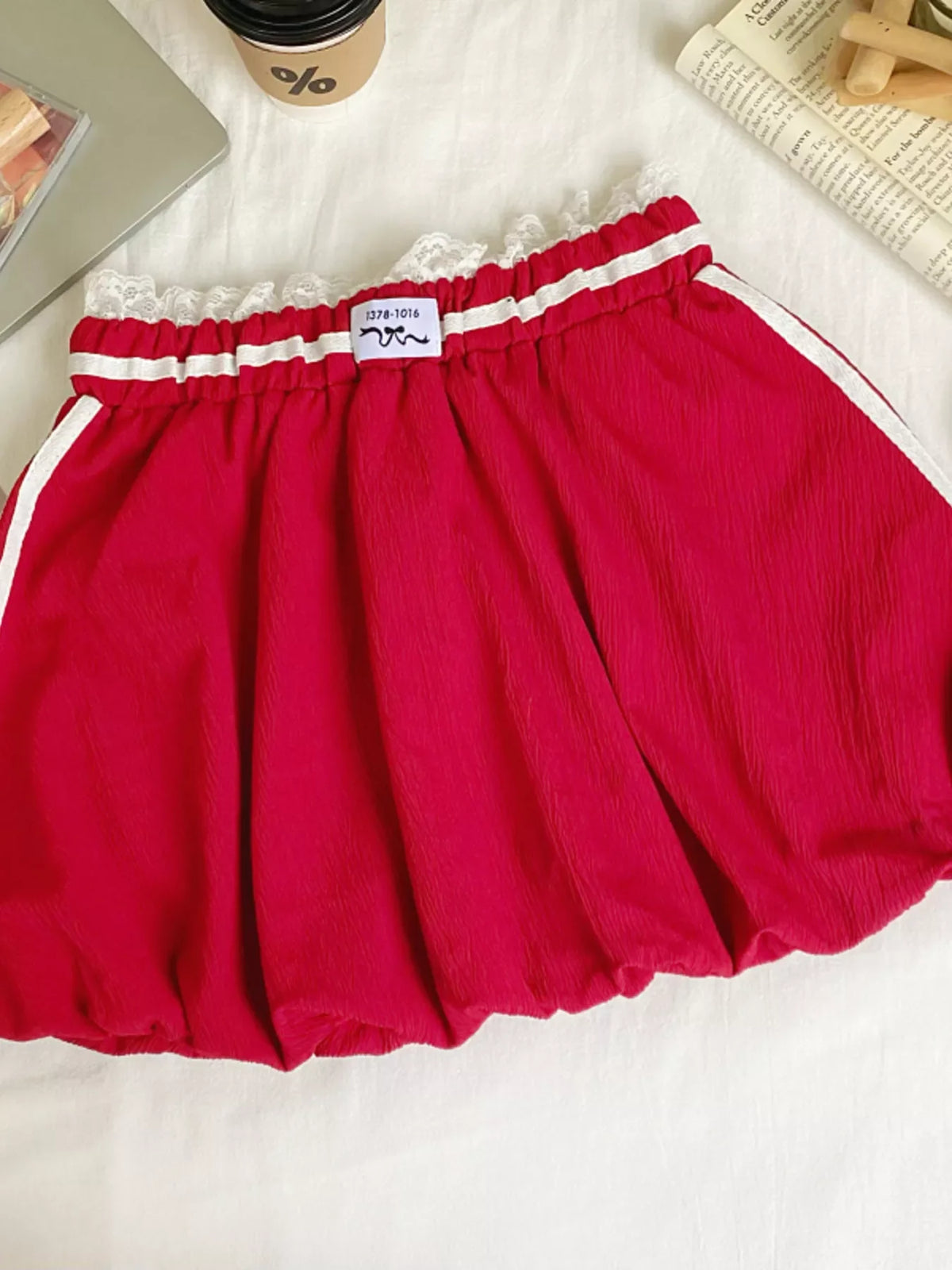 Lace Trim Elastic Waist Mini Skirt