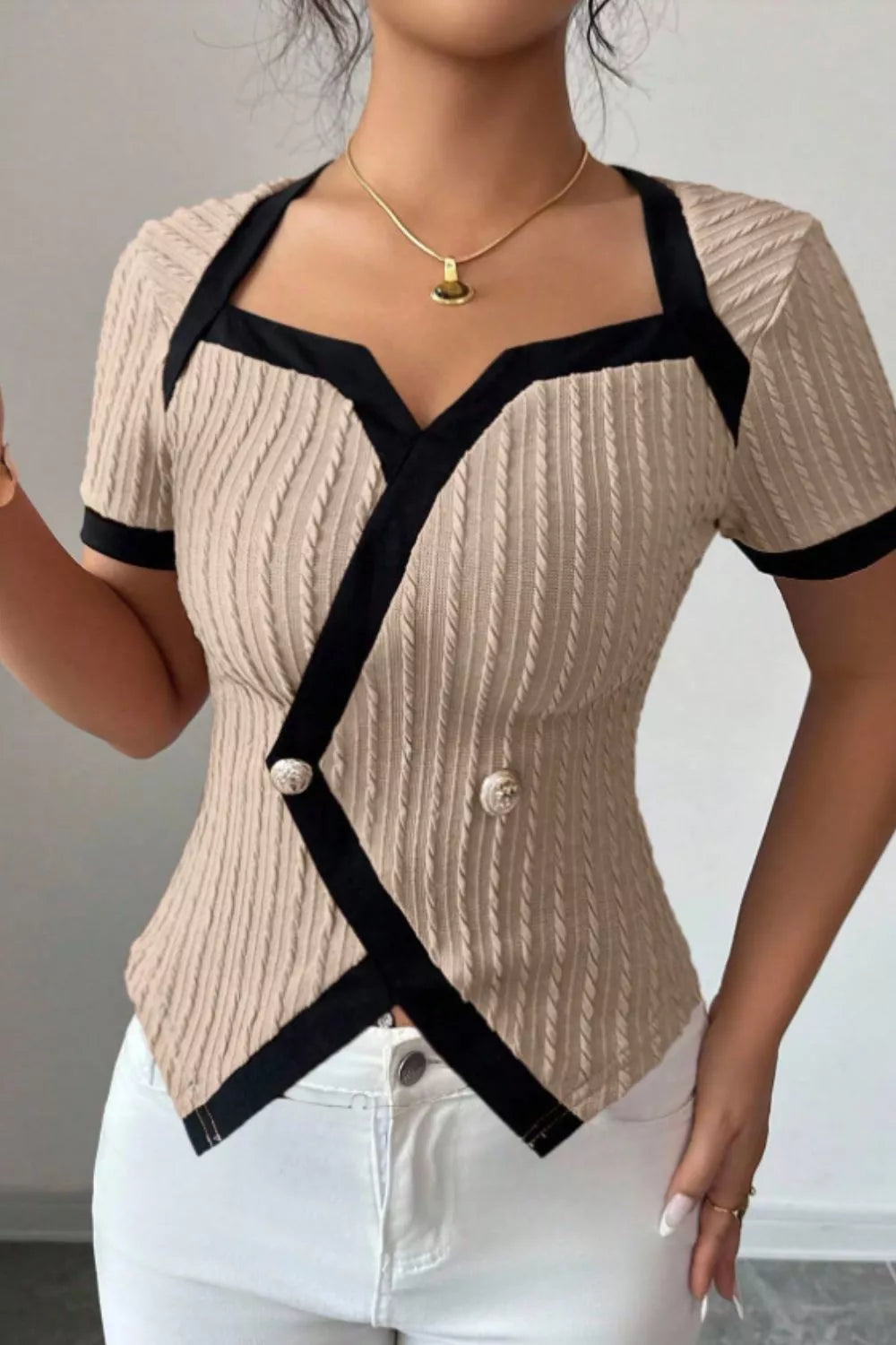 Contrast Trim Short Sleeve Top