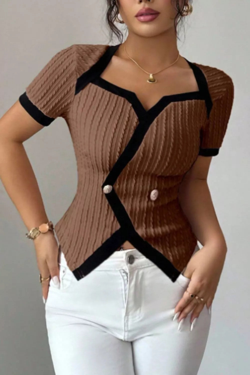 Contrast Trim Short Sleeve Top